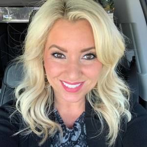 Meet your Posher, Mischelle